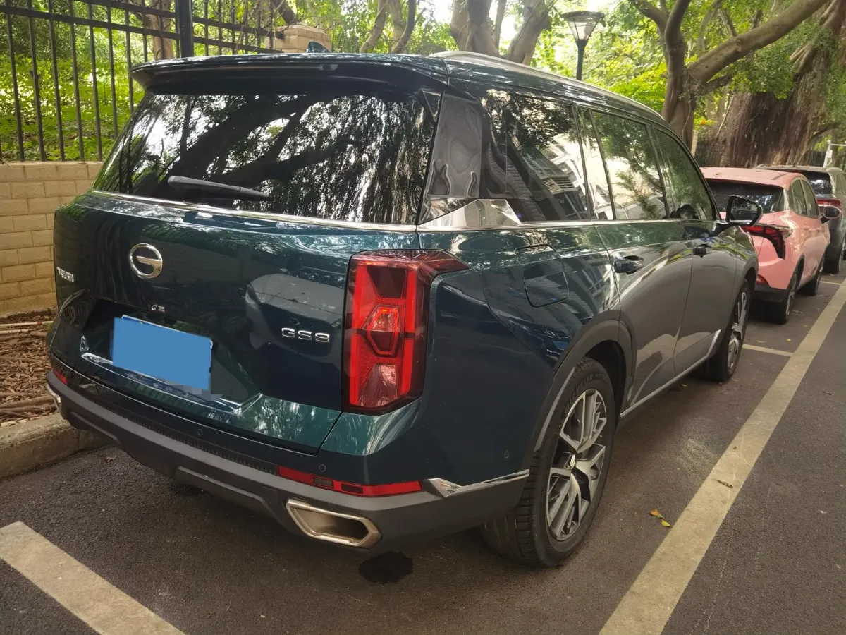 2022 GAC Trumpchi GS8 2.0T 252HP L4 8AT,autocango,china used car exporter,china ev exporter,chinese used car exporter,chinese used ev exporter
