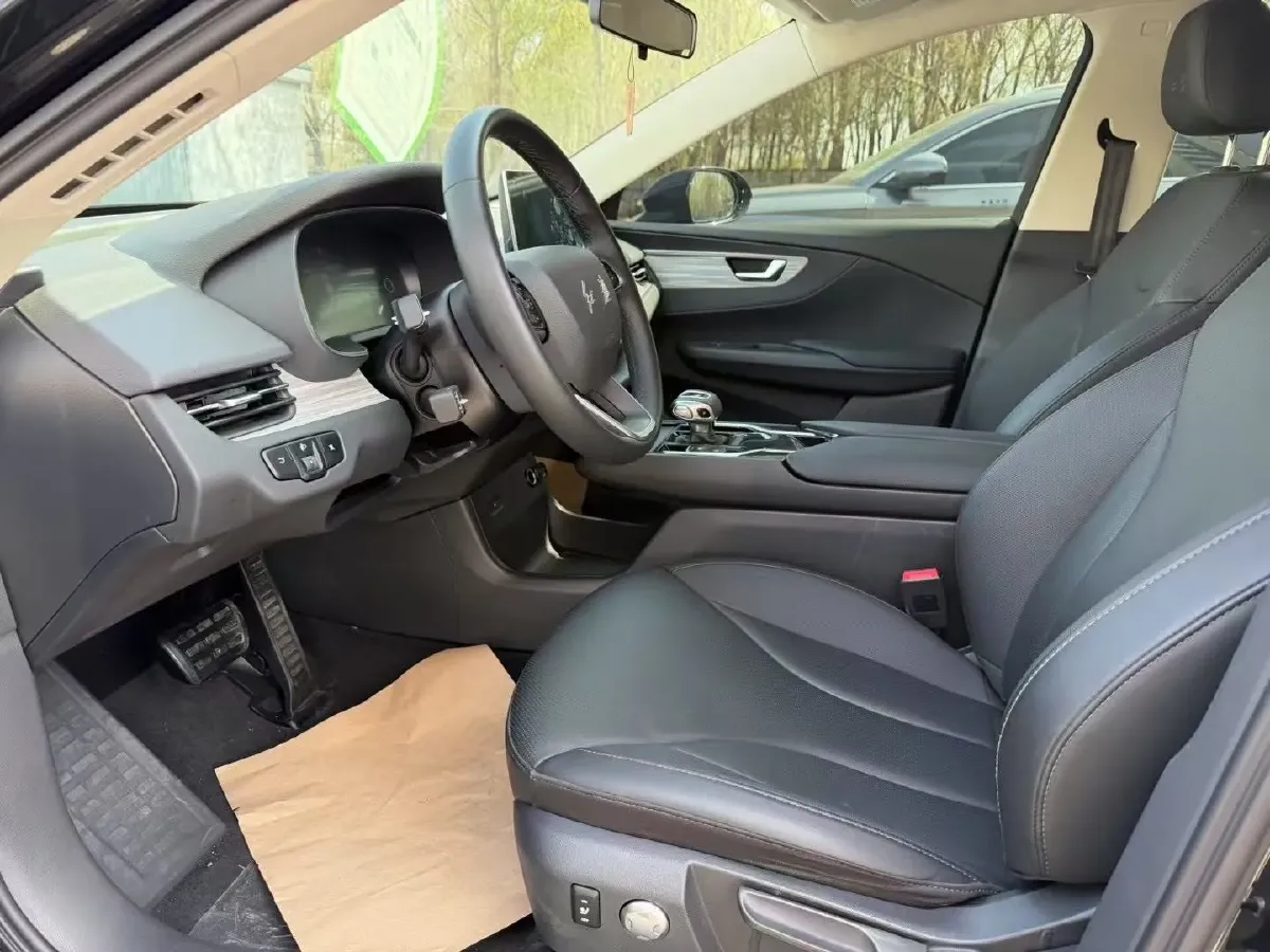 2023 HongQi E-QM5 BEV 54KWH,autocango,china used car exporter,china ev exporter,chinese used car exporter,chinese used ev exporter