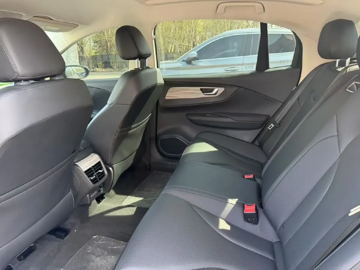 2023 HongQi E-QM5 BEV 54KWH,autocango,china used car exporter,china ev exporter,chinese used car exporter,chinese used ev exporter