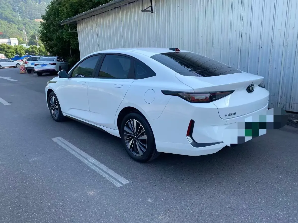 2024 ChangAn QiYuan A05 1.5L 110HP L4 E-CVT PHEV 18.99KWH,autocango,china used car exporter,china ev exporter,chinese used car exporter,chinese used ev exporter