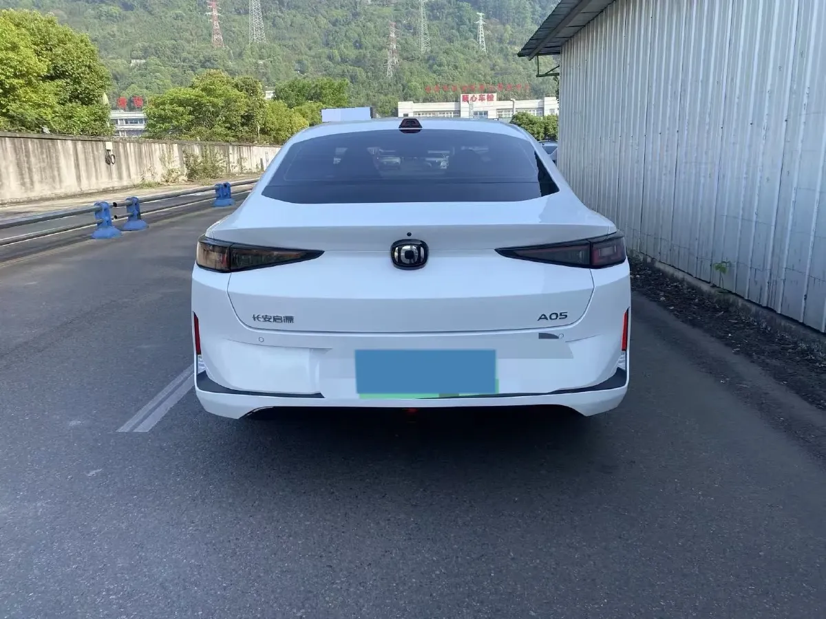 2024 ChangAn QiYuan A05 1.5L 110HP L4 E-CVT PHEV 18.99KWH,autocango,china used car exporter,china ev exporter,chinese used car exporter,chinese used ev exporter