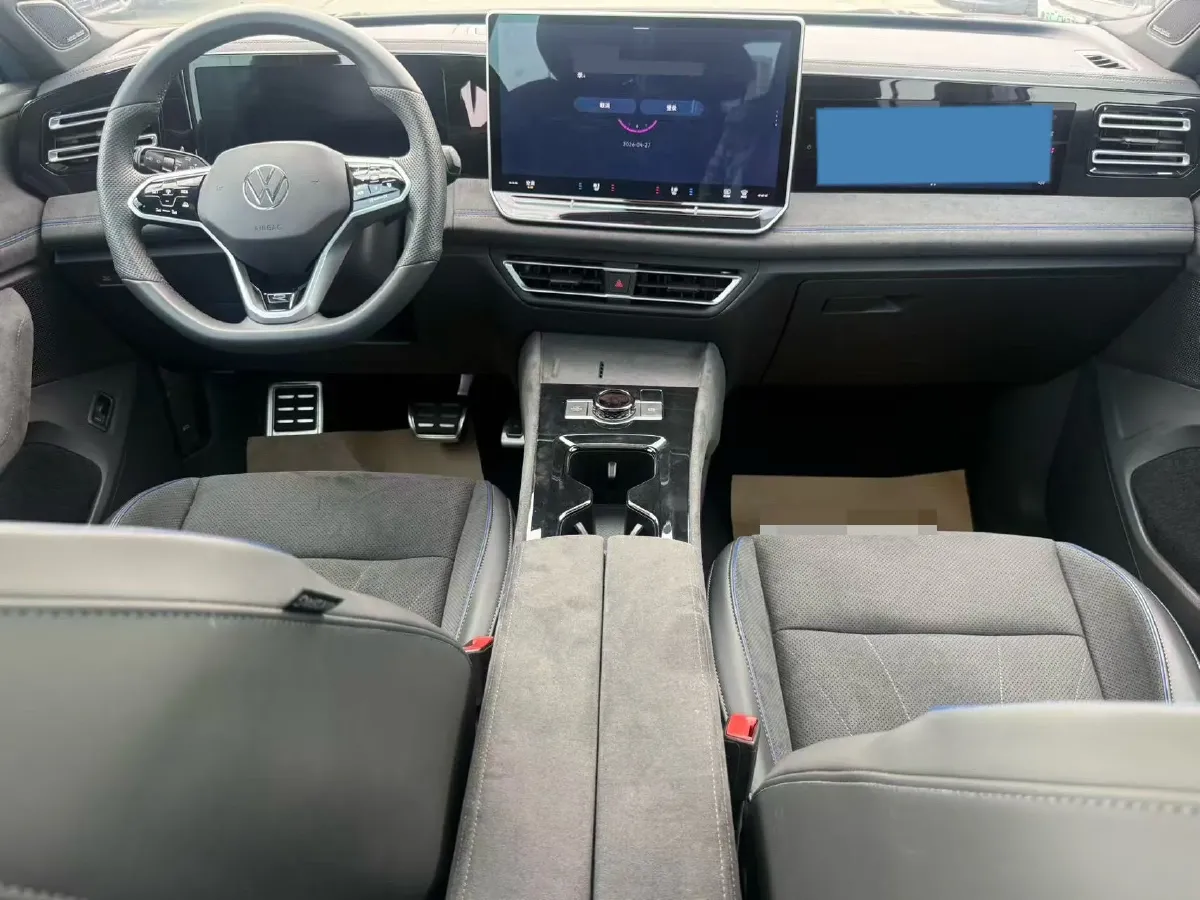 2024 Volkswagen Tiguan L 2.0T 186HP L4 7DCT,autocango,china used car exporter,china ev exporter,chinese used car exporter,chinese used ev exporter