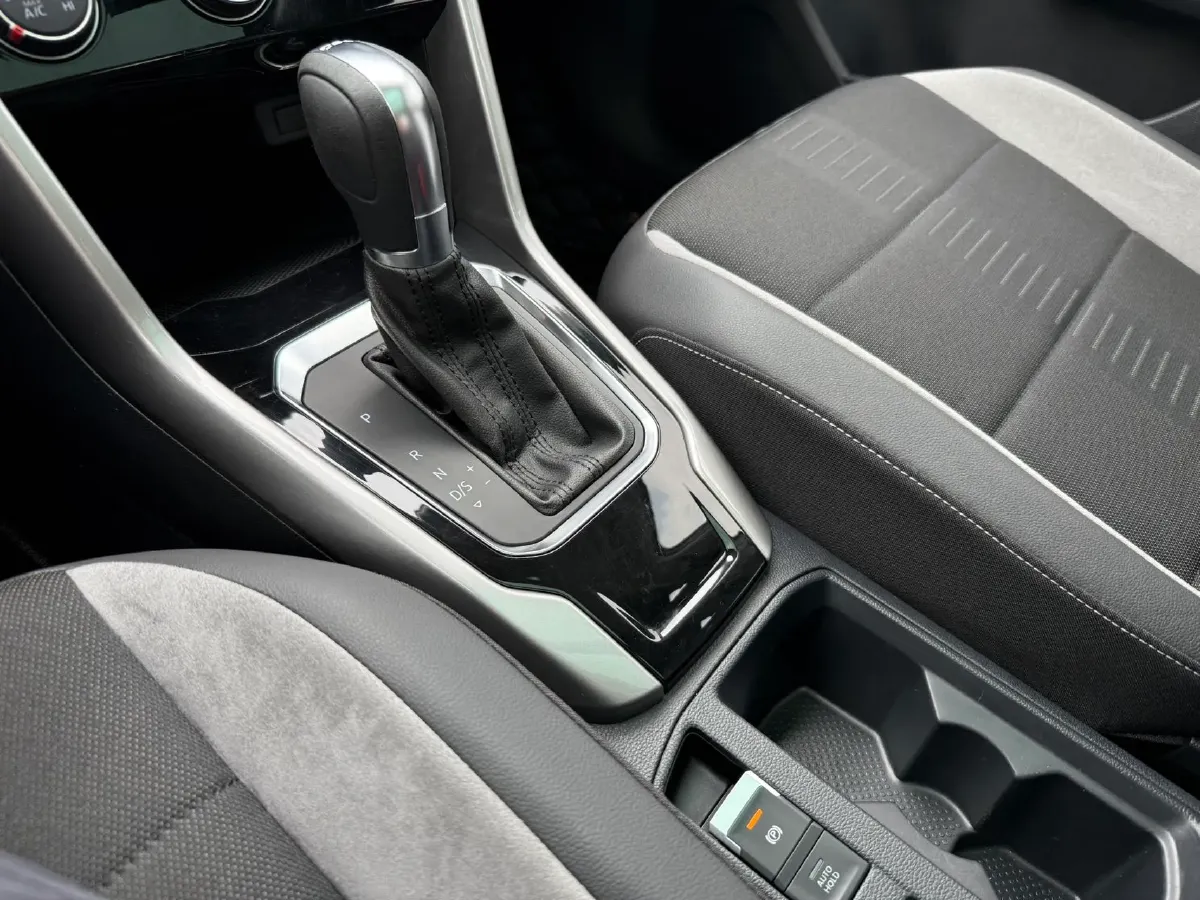 2018 Borgward BX5 1.8T 190HP L4 6AT,autocango,china used car exporter,china ev exporter,chinese used car exporter,chinese used ev exporter