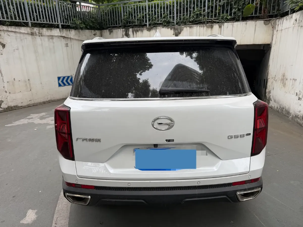 2022 GAC Trumpchi GS8 2.0T 252HP L4 8AT,autocango,china used car exporter,china ev exporter,chinese used car exporter,chinese used ev exporter