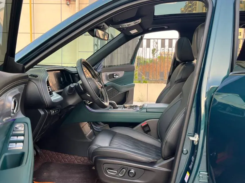 2022 GAC Trumpchi GS8 2.0T 252HP L4 8AT,autocango,china used car exporter,china ev exporter,chinese used car exporter,chinese used ev exporter