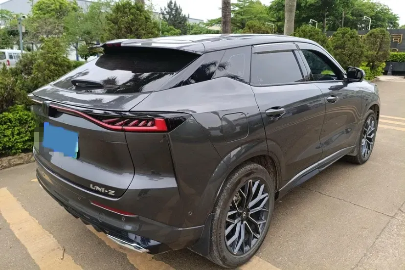 2024 ChangAn UNI-Z 1.5L 98HP L4 E-CVT PHEV 18.4KWH,autocango,china used car exporter,china ev exporter,chinese used car exporter,chinese used ev exporter