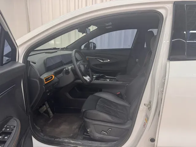 2022 ChangAn UNI-T 1.5T 188HP L4 7DCT,autocango,china used car exporter,china ev exporter,chinese used car exporter,chinese used ev exporter