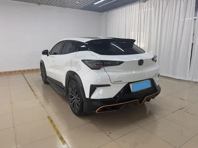 2022 ChangAn UNI-T 1.5T 188HP L4 7DCT,autocango,china used car exporter,china ev exporter,chinese used car exporter,chinese used ev exporter