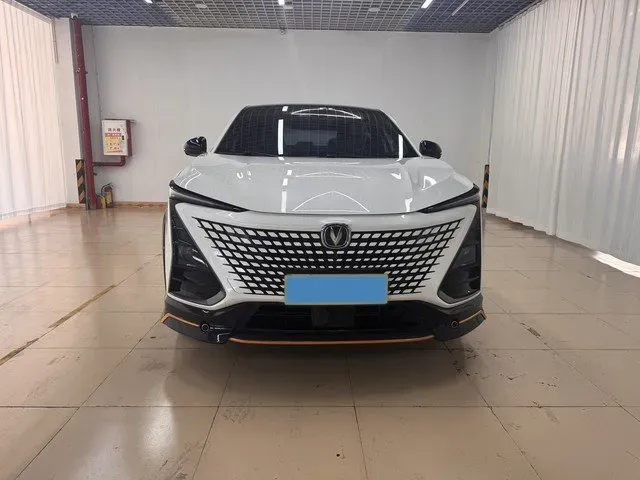 2022 ChangAn UNI-T 1.5T 188HP L4 7DCT,autocango,china used car exporter,china ev exporter,chinese used car exporter,chinese used ev exporter