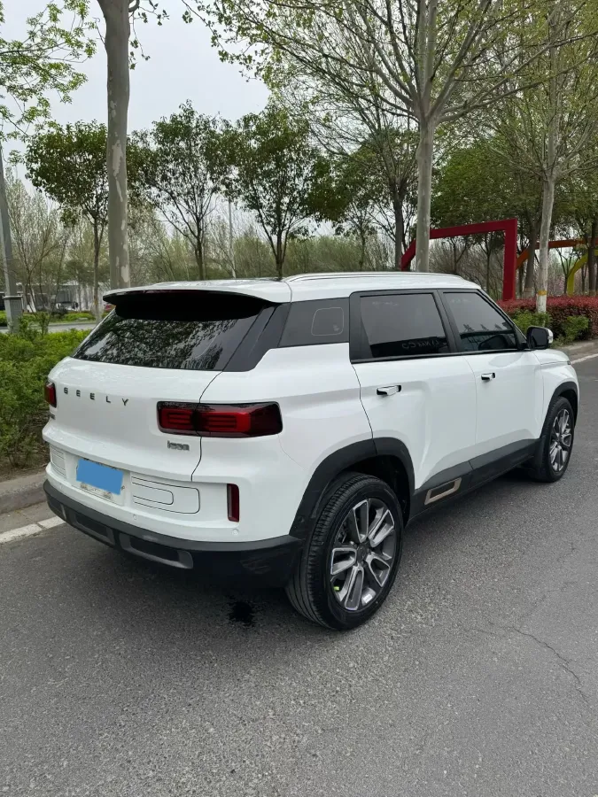 2022 Geely ICON 1.5T 177HP L3 6AT,autocango,china used car exporter,china ev exporter,chinese used car exporter,chinese used ev exporter