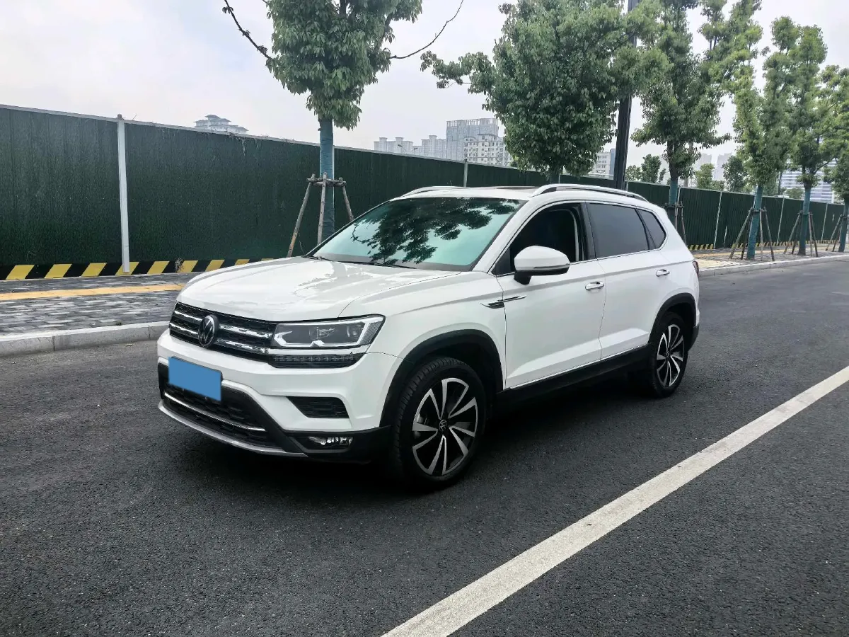 2022 Volkswagen Tharu 2.0T 186HP L4 7DCT,autocango,china used car exporter,china ev exporter,chinese used car exporter,chinese used ev exporter