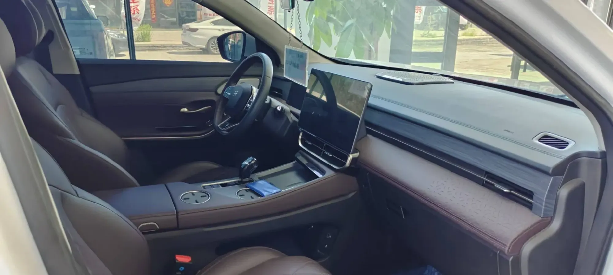 2024 Jetour X90 PRO 2.0T 254HP L4 7DCT,autocango,china used car exporter,china ev exporter,chinese used car exporter,chinese used ev exporter