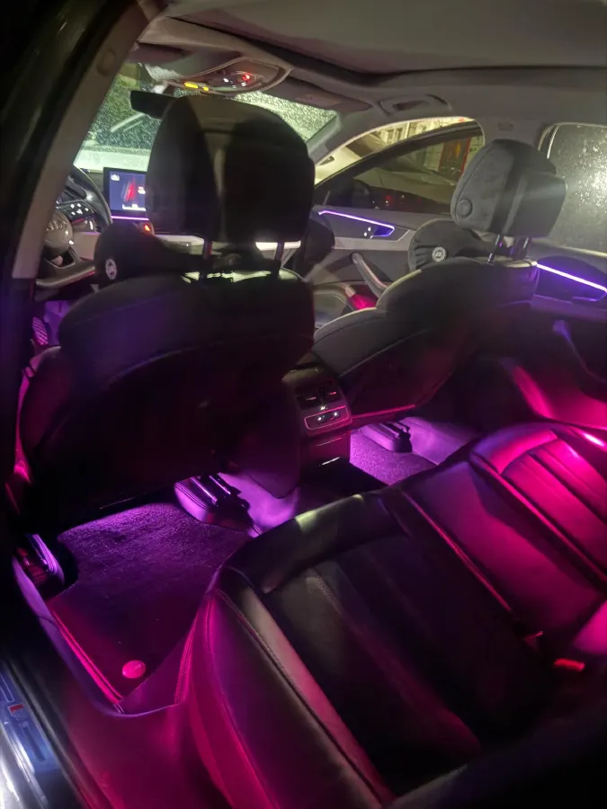 2023 Audi A4L 2.0T 190HP L4 7DCT,autocango,china used car exporter,china ev exporter,chinese used car exporter,chinese used ev exporter