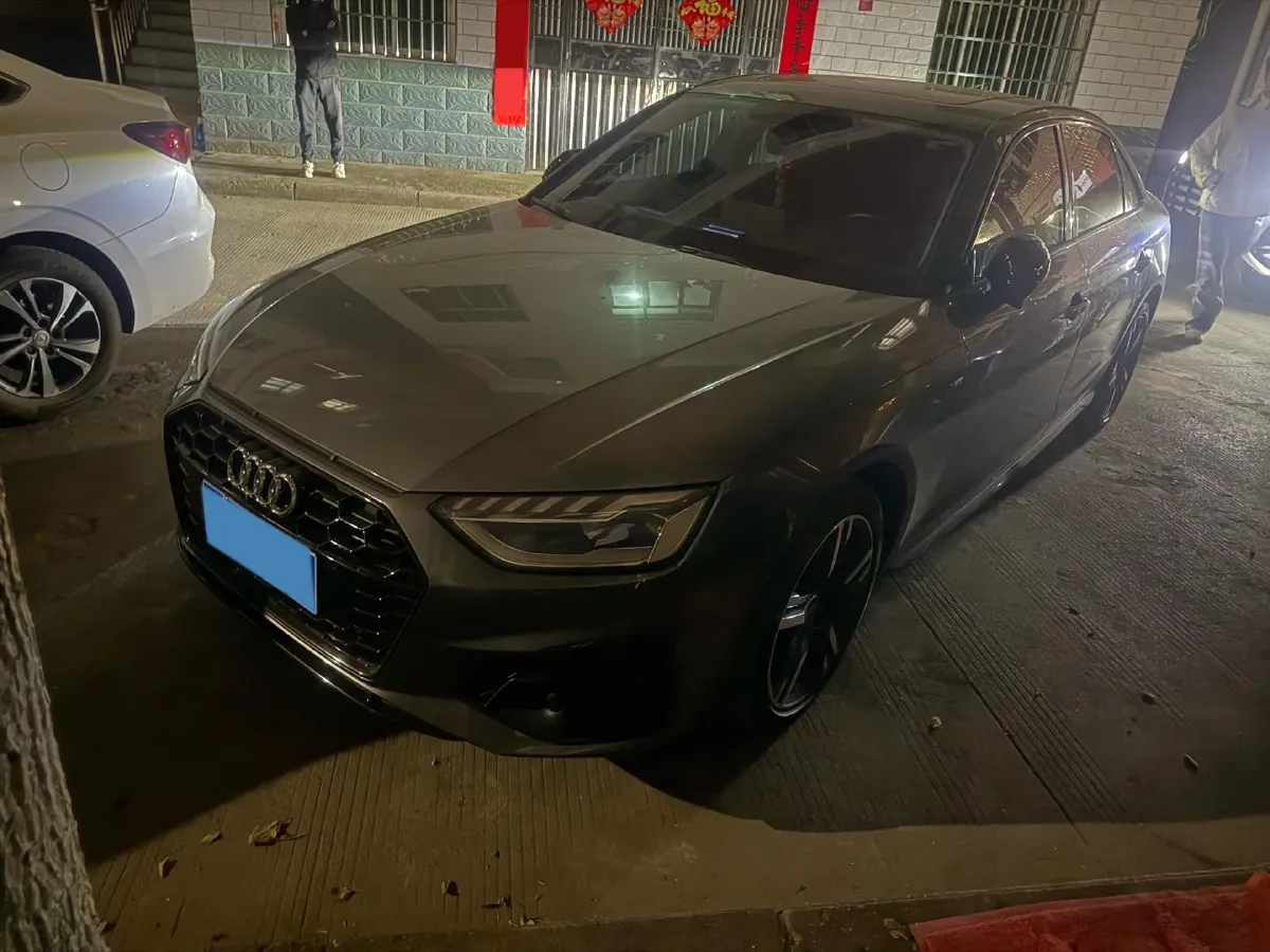 2023 Audi A4L 2.0T 190HP L4 7DCT,autocango,china used car exporter,china ev exporter,chinese used car exporter,chinese used ev exporter