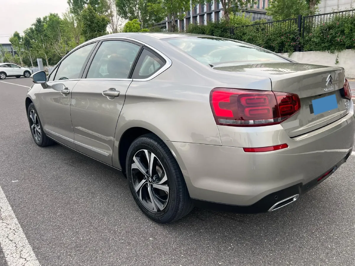 2017 Citroen C5 1.6T 167HP L4 6AT,autocango,china used car exporter,china ev exporter,chinese used car exporter,chinese used ev exporter