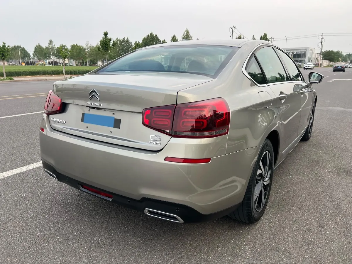2017 Citroen C5 1.6T 167HP L4 6AT,autocango,china used car exporter,china ev exporter,chinese used car exporter,chinese used ev exporter