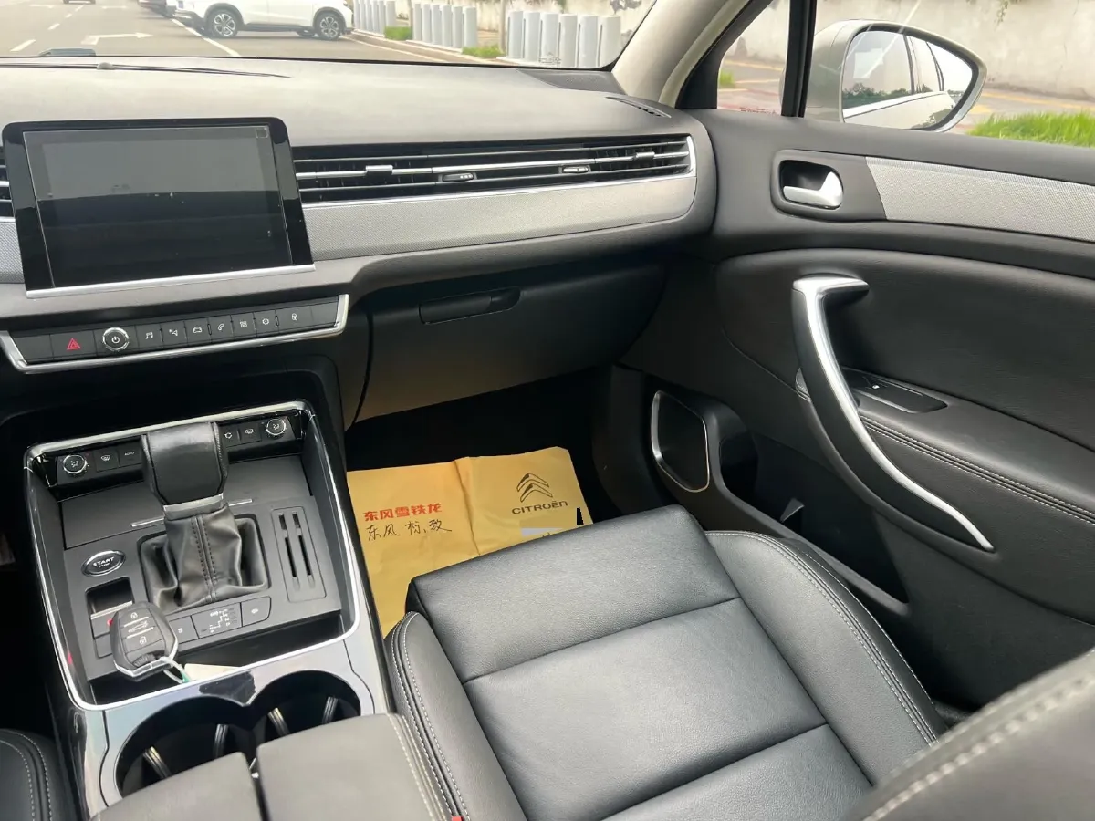 2017 Citroen C5 1.6T 167HP L4 6AT,autocango,china used car exporter,china ev exporter,chinese used car exporter,chinese used ev exporter