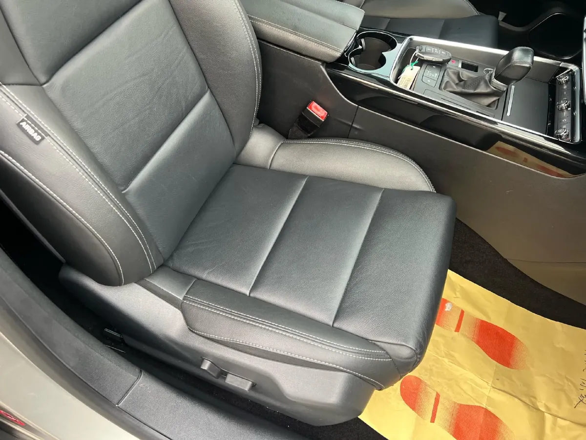 2017 Citroen C5 1.6T 167HP L4 6AT,autocango,china used car exporter,china ev exporter,chinese used car exporter,chinese used ev exporter