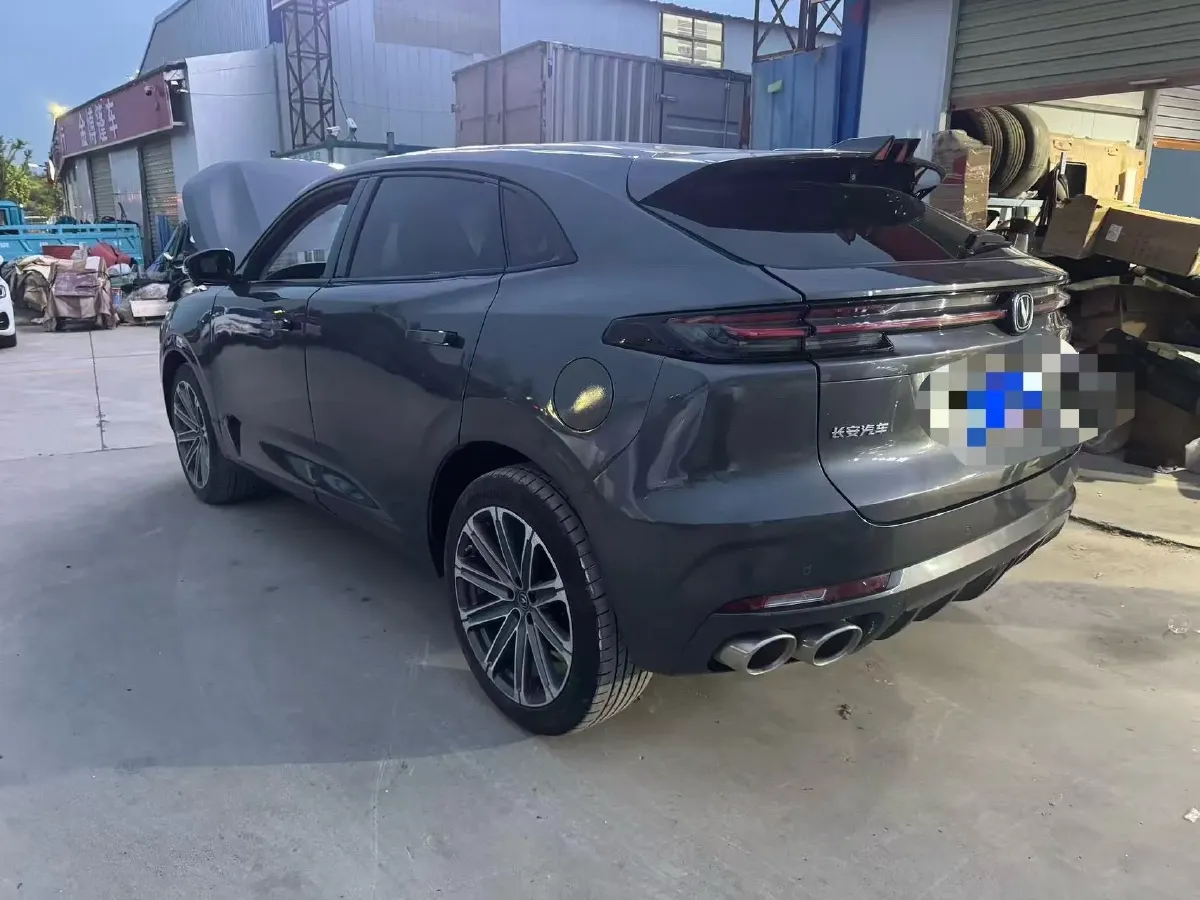 2021 ChangAn UNI-K 2.0T 233HP L4 8AT,autocango,china used car exporter,china ev exporter,chinese used car exporter,chinese used ev exporter