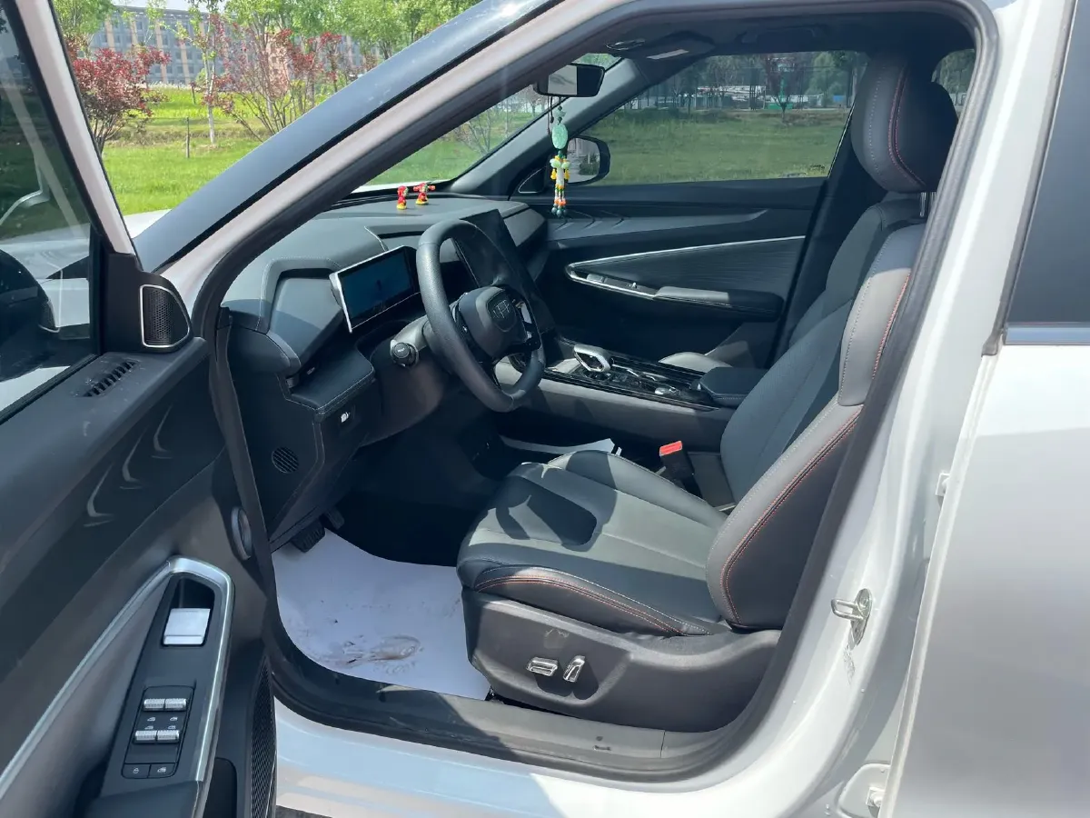 2024 Geely Azkarra 1.5T 181HP L4 7DCT,autocango,china used car exporter,china ev exporter,chinese used car exporter,chinese used ev exporter