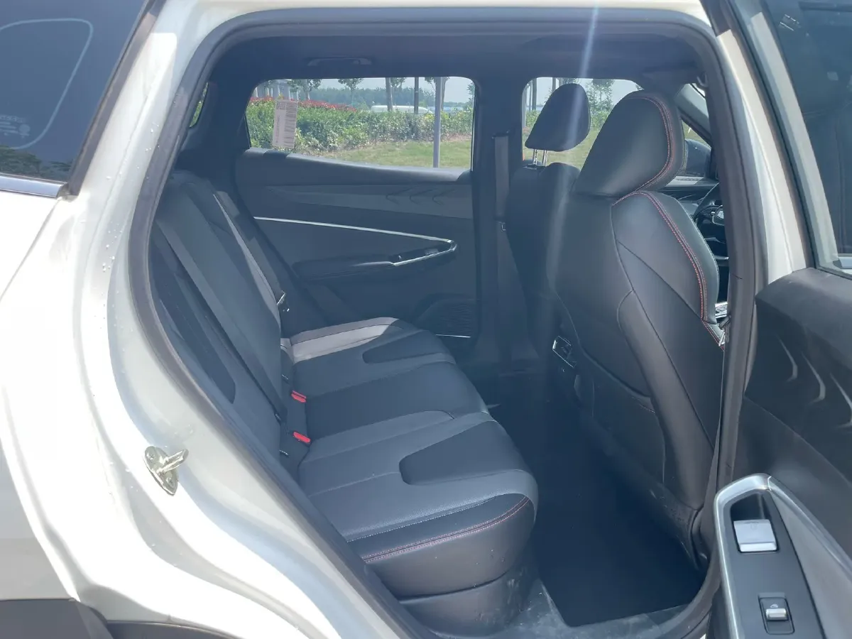 2024 Geely Azkarra 1.5T 181HP L4 7DCT,autocango,china used car exporter,china ev exporter,chinese used car exporter,chinese used ev exporter