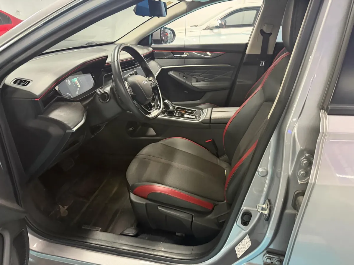 2021 DongFeng Aeolus YiXuan MAX 1.5T 190HP L4 7DCT,autocango,china used car exporter,china ev exporter,chinese used car exporter,chinese used ev exporter