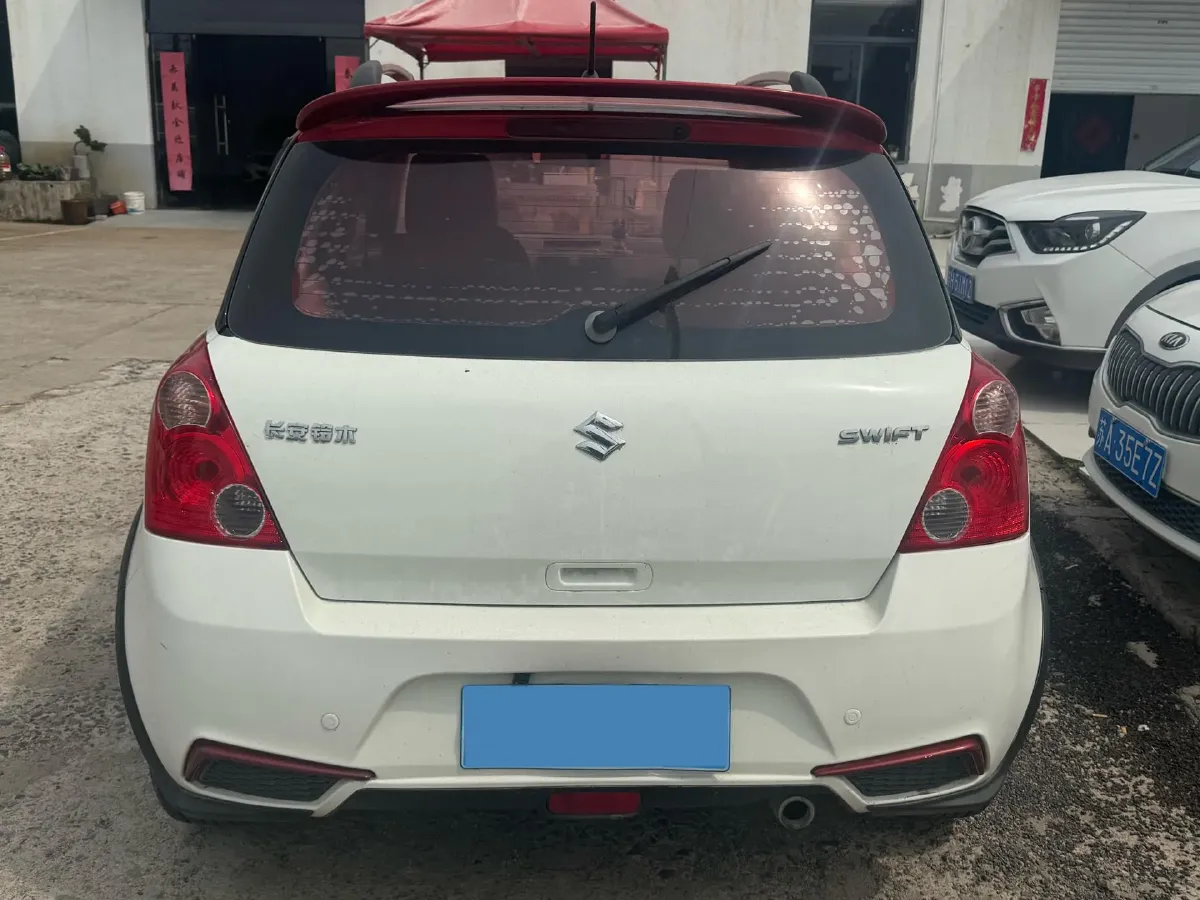 2015 LiFan 720 1.8L 133HP L4 CVT,autocango,china used car exporter,china ev exporter,chinese used car exporter,chinese used ev exporter