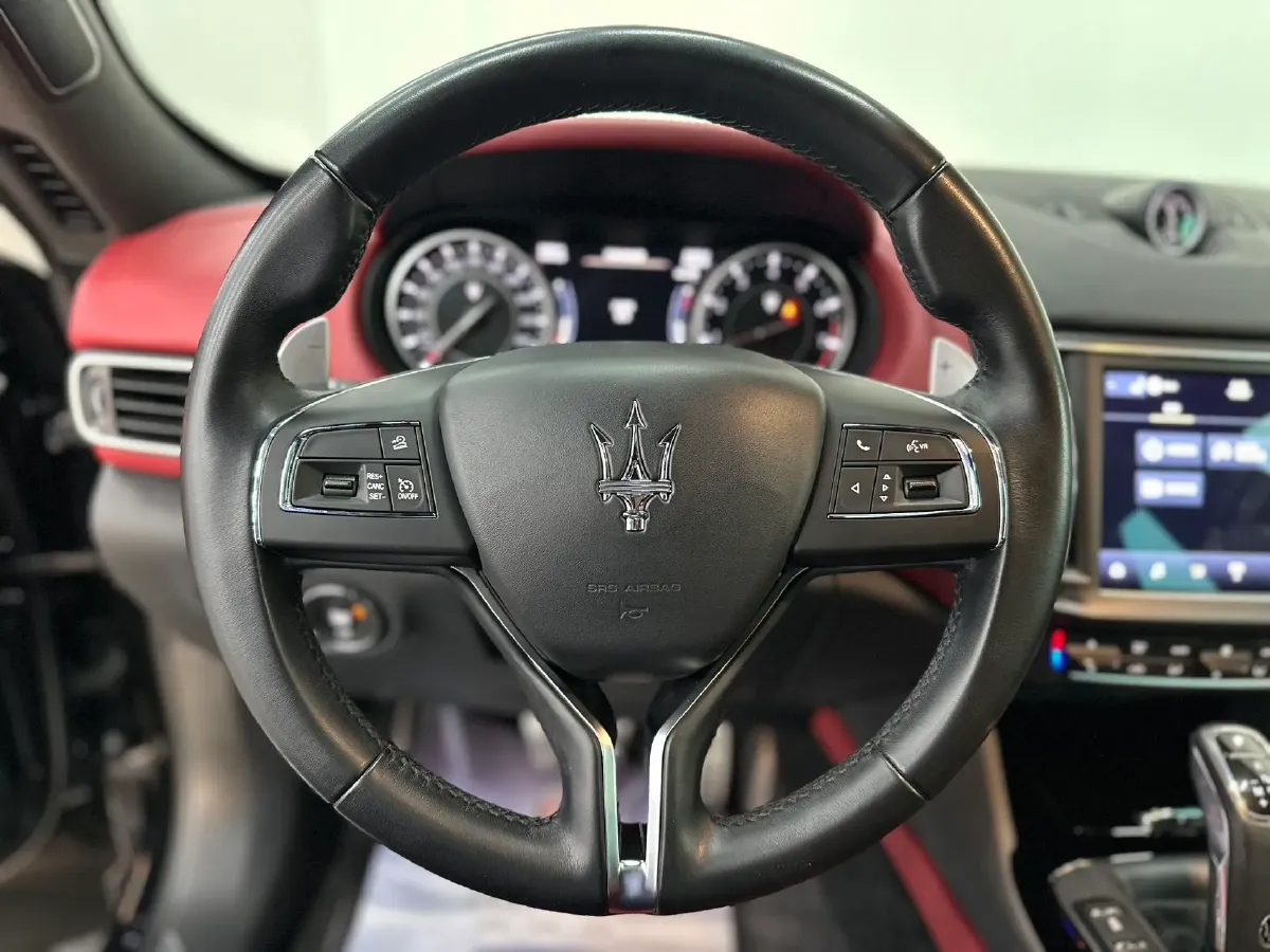 2021 Maserati Levante 3.0T 350HP V6 8AT,autocango,china used car exporter,china ev exporter,chinese used car exporter,chinese used ev exporter