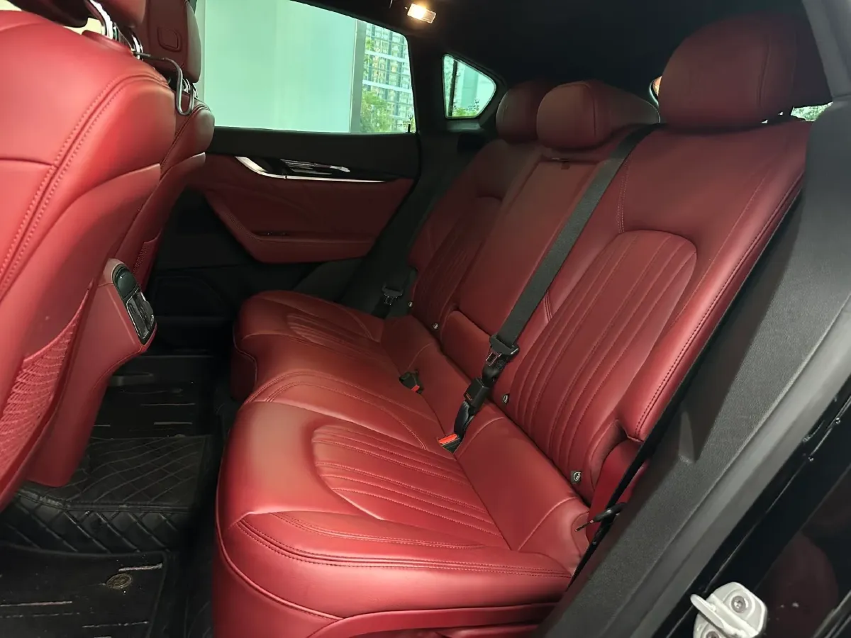 2021 Maserati Levante 3.0T 350HP V6 8AT,autocango,china used car exporter,china ev exporter,chinese used car exporter,chinese used ev exporter