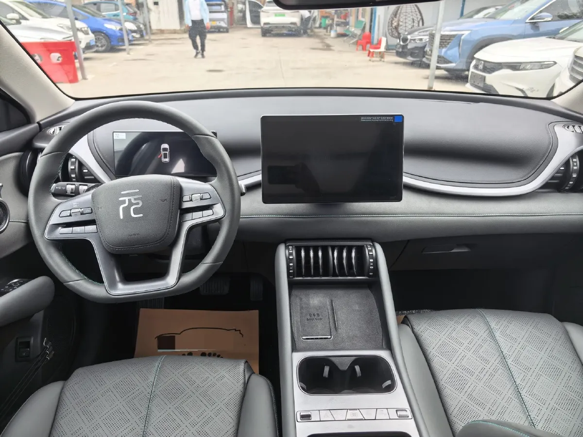 2025 BYD Yuan Plus BEV 60.48KWH,autocango,china used car exporter,china ev exporter,chinese used car exporter,chinese used ev exporter