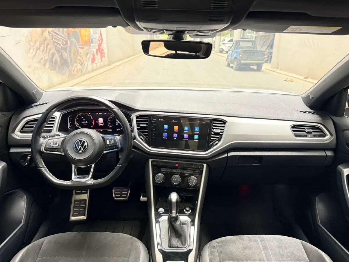 2022 Volkswagen T-Roc 1.4T 150HP L4 7DCT,autocango,china used car exporter,china ev exporter,chinese used car exporter,chinese used ev exporter