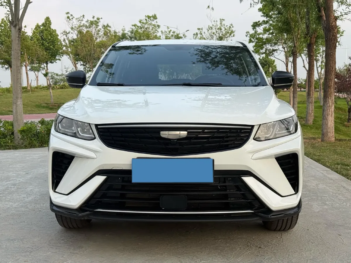2025 Geely Coolray 1.5L 126HP L4 5MT,autocango,china used car exporter,china ev exporter,chinese used car exporter,chinese used ev exporter