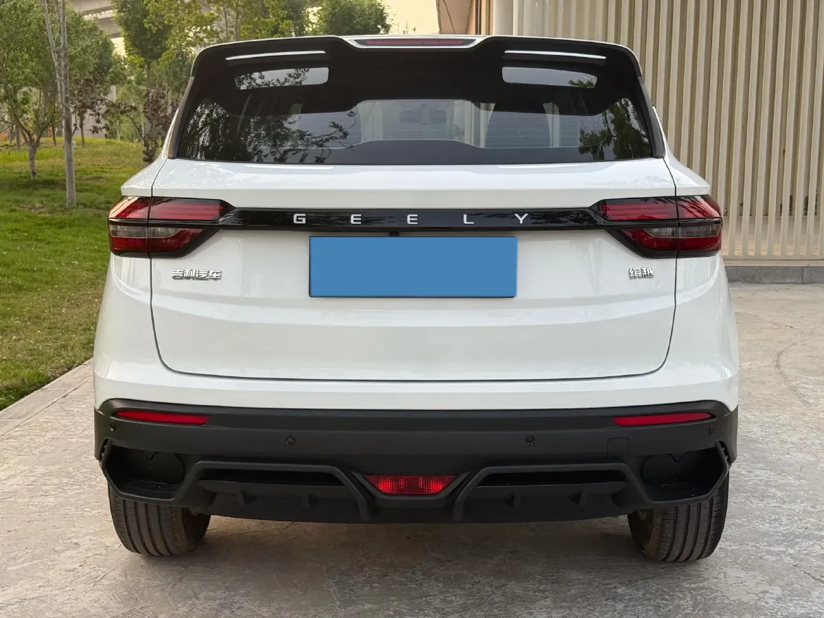 2025 Geely Coolray 1.5L 126HP L4 5MT,autocango,china used car exporter,china ev exporter,chinese used car exporter,chinese used ev exporter
