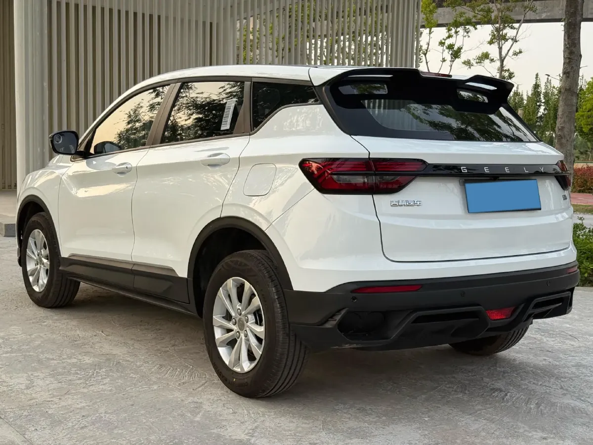 2025 Geely Coolray 1.5L 126HP L4 5MT,autocango,china used car exporter,china ev exporter,chinese used car exporter,chinese used ev exporter