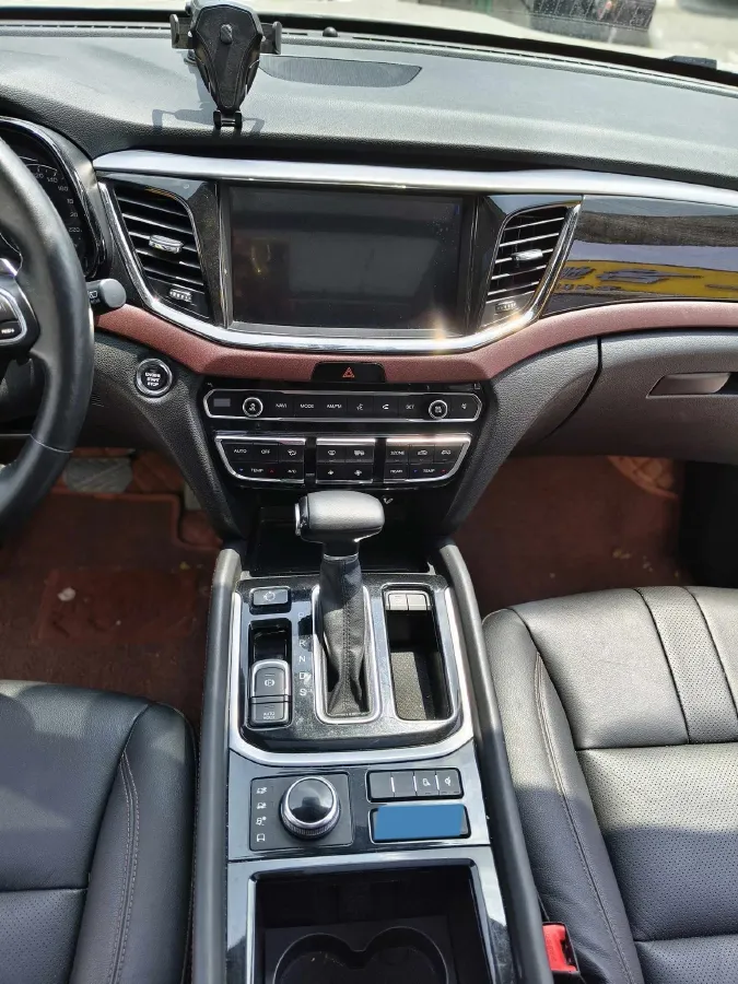 2017 GAC Trumpchi GS8 2.0T 201HP L4 6AT,autocango,china used car exporter,china ev exporter,chinese used car exporter,chinese used ev exporter