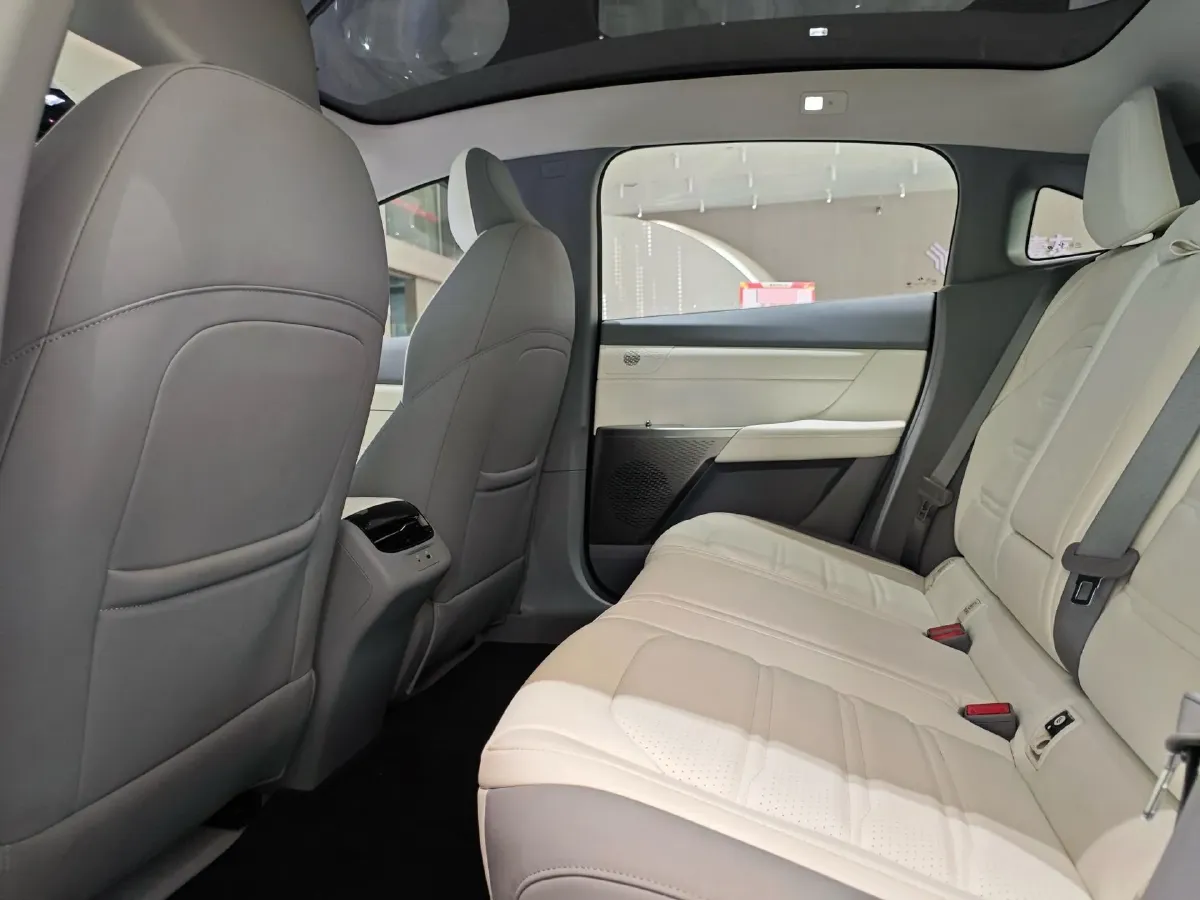 2024 DongFeng eπ eπ007 BEV 70.26KWH,autocango,china used car exporter,china ev exporter,chinese used car exporter,chinese used ev exporter