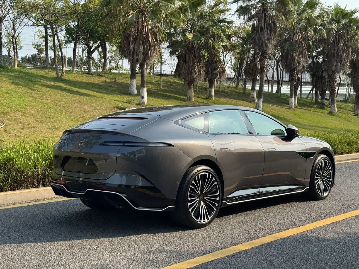 2026 Avatr 12 BEV,autocango,china used car exporter,china ev exporter,chinese used car exporter,chinese used ev exporter