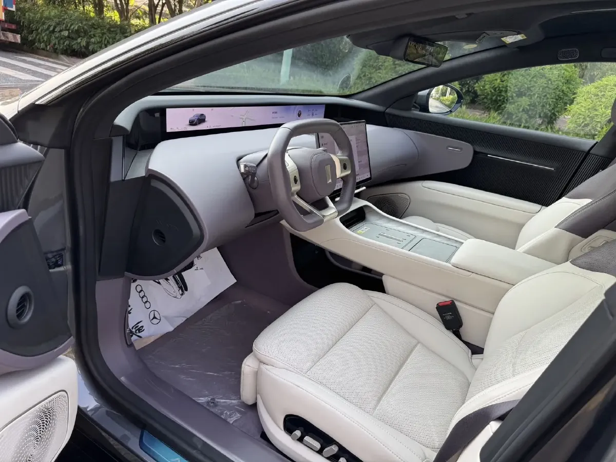 2026 Avatr 12 BEV,autocango,china used car exporter,china ev exporter,chinese used car exporter,chinese used ev exporter