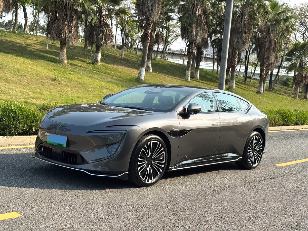 2026 Avatr 12 BEV,autocango,china used car exporter,china ev exporter,chinese used car exporter,chinese used ev exporter