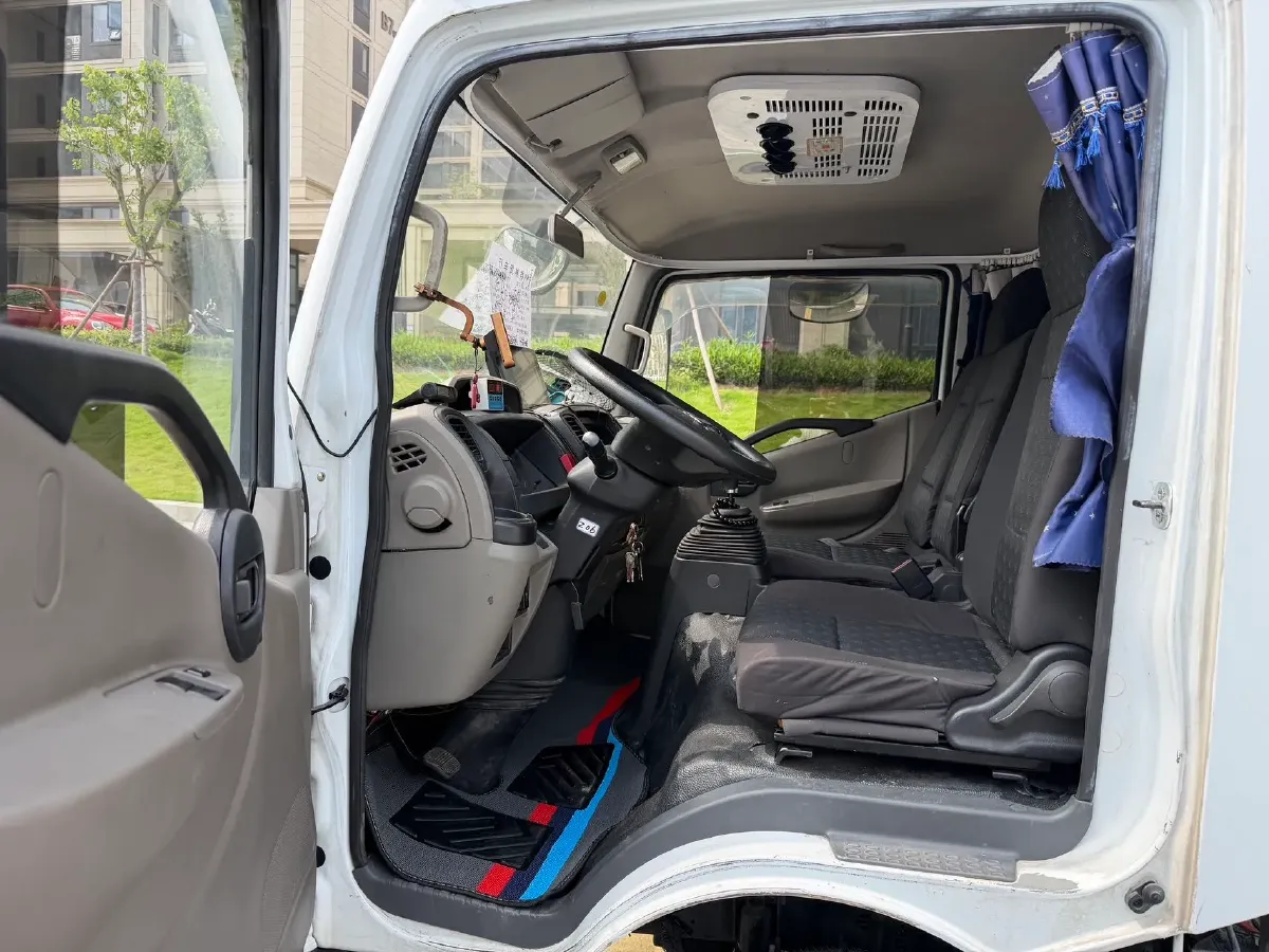 2012 Nissan Sylphy 1.8L 139HP L4 6MT,autocango,china used car exporter,china ev exporter,chinese used car exporter,chinese used ev exporter