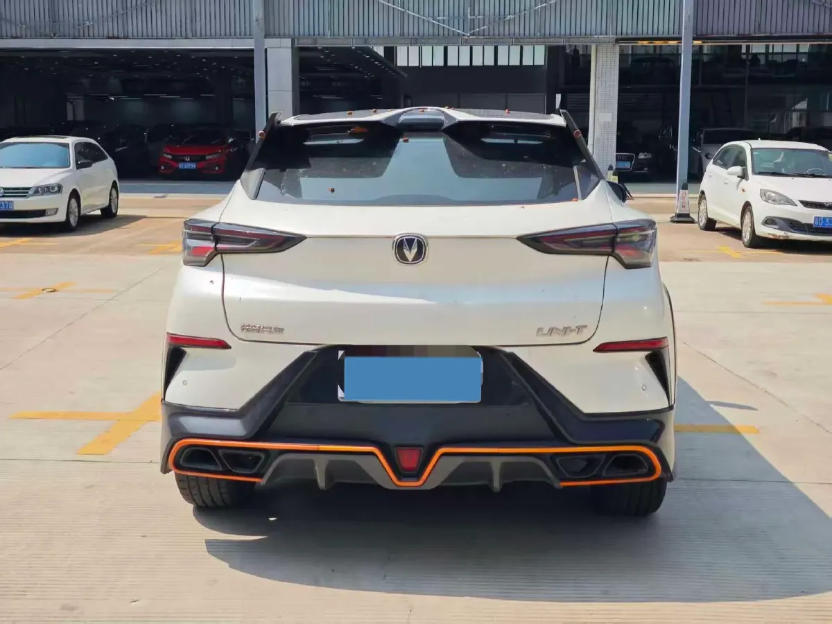 2020 ChangAn UNI-T 1.5T 180HP L4 7DCT,autocango,china used car exporter,china ev exporter,chinese used car exporter,chinese used ev exporter