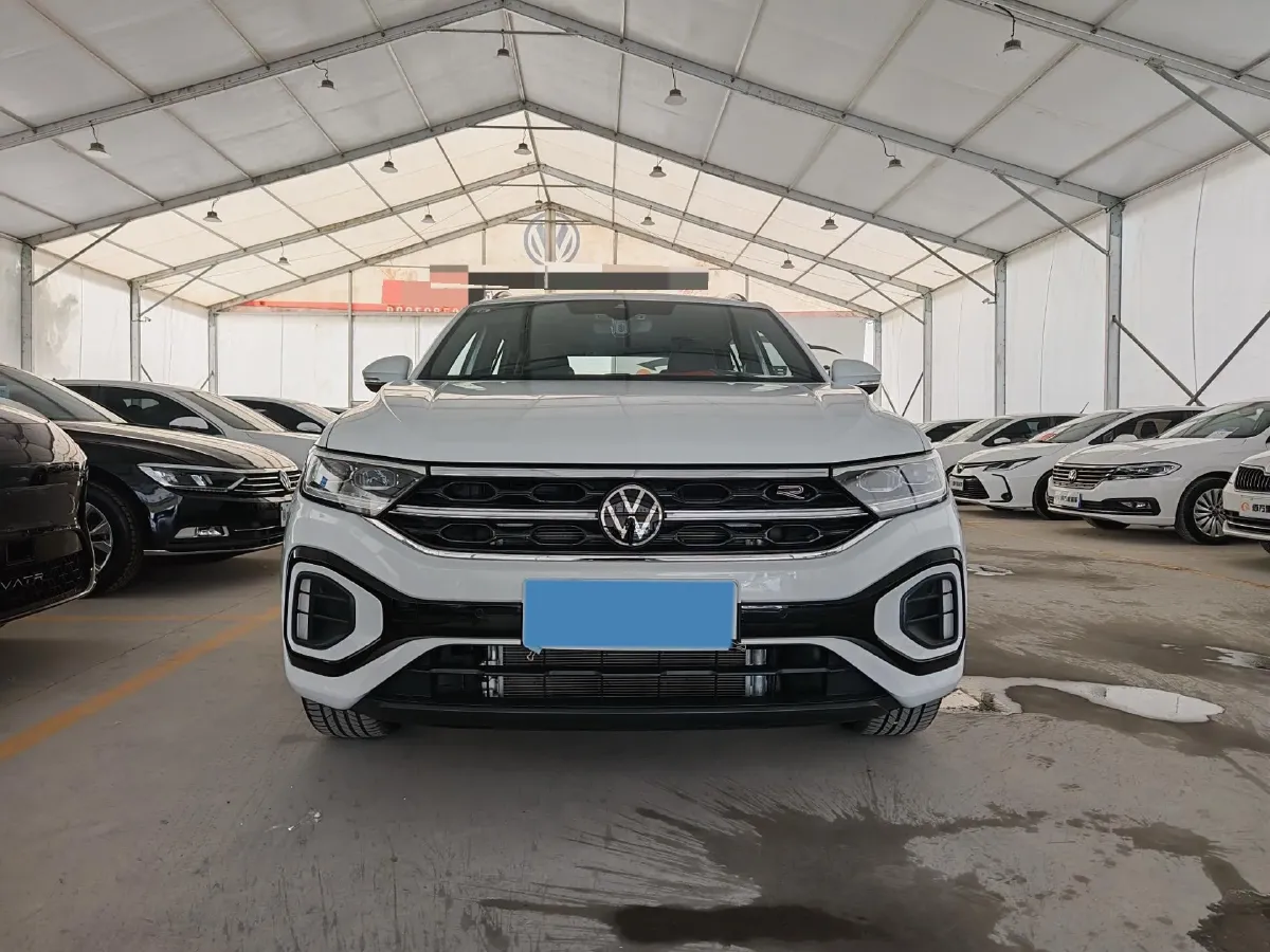 2024 Volkswagen T-Roc 1.5T 160HP L4 7DCT,autocango,china used car exporter,china ev exporter,chinese used car exporter,chinese used ev exporter