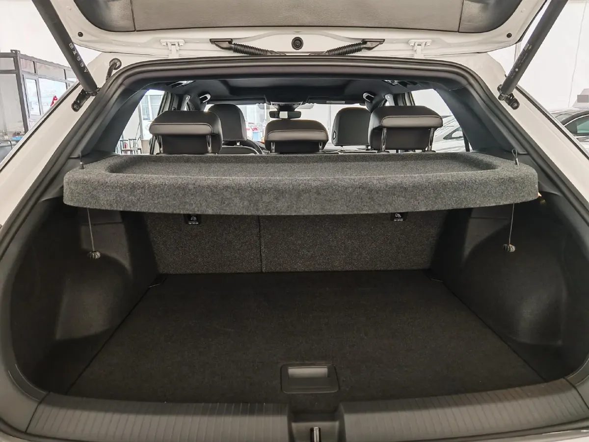 2024 Volkswagen T-Roc 1.5T 160HP L4 7DCT,autocango,china used car exporter,china ev exporter,chinese used car exporter,chinese used ev exporter