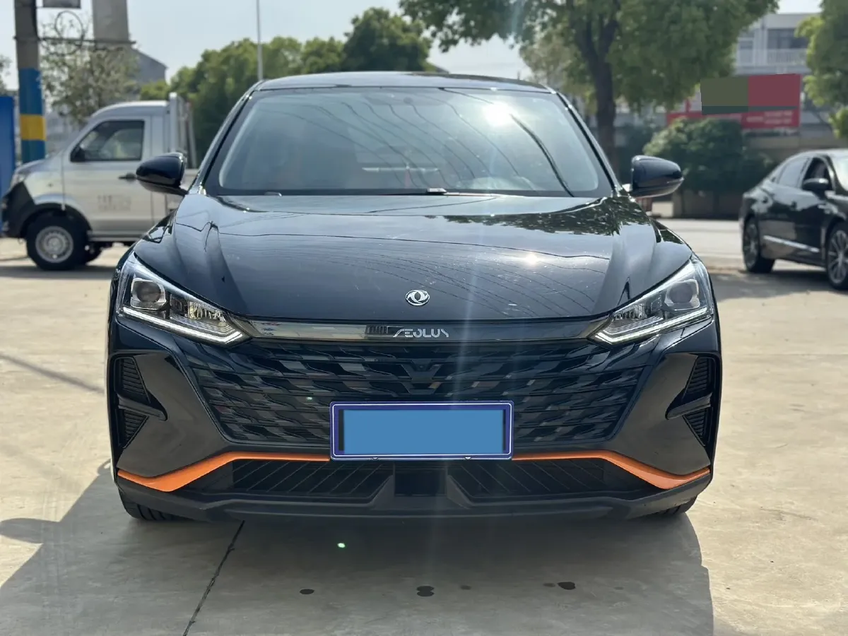 2023 DongFeng Aeolus YiXuan 1.5L 125HP L4 6DCT,autocango,china used car exporter,china ev exporter,chinese used car exporter,chinese used ev exporter
