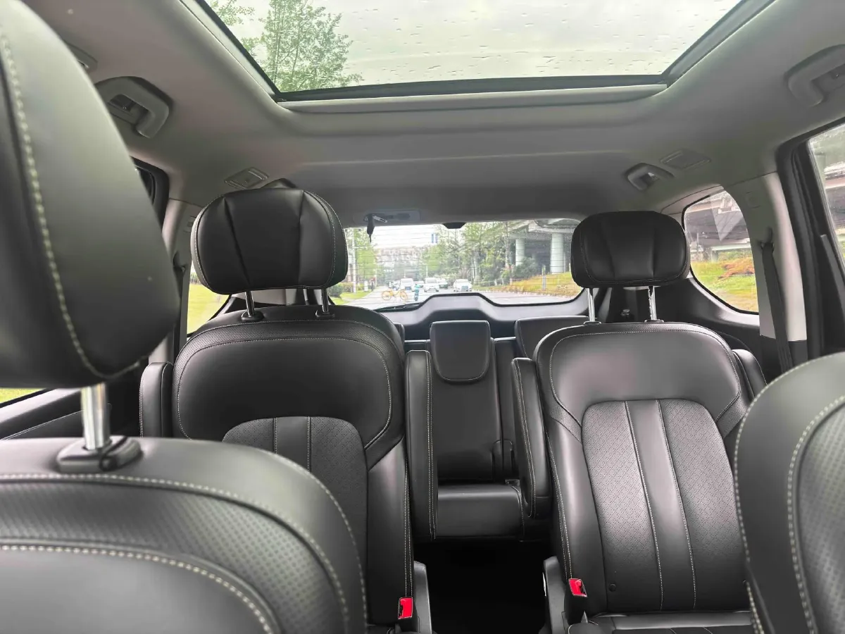 2021 GAC Trumpchi M6 1.5T 169HP L4 7DCT,autocango,china used car exporter,china ev exporter,chinese used car exporter,chinese used ev exporter