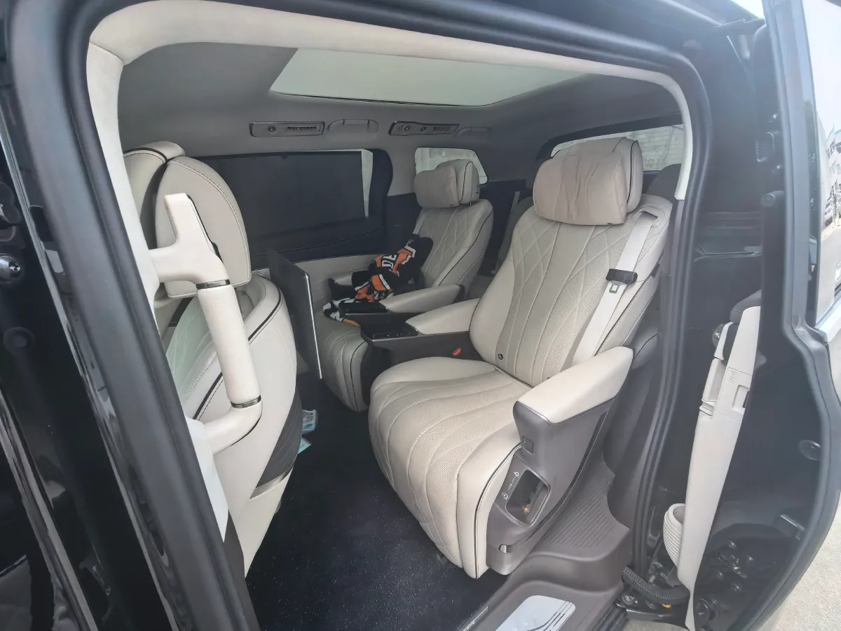 2024 Denza D9 1.5T 139HP L4 E-CVT PHEV 40KWH,autocango,china used car exporter,china ev exporter,chinese used car exporter,chinese used ev exporter