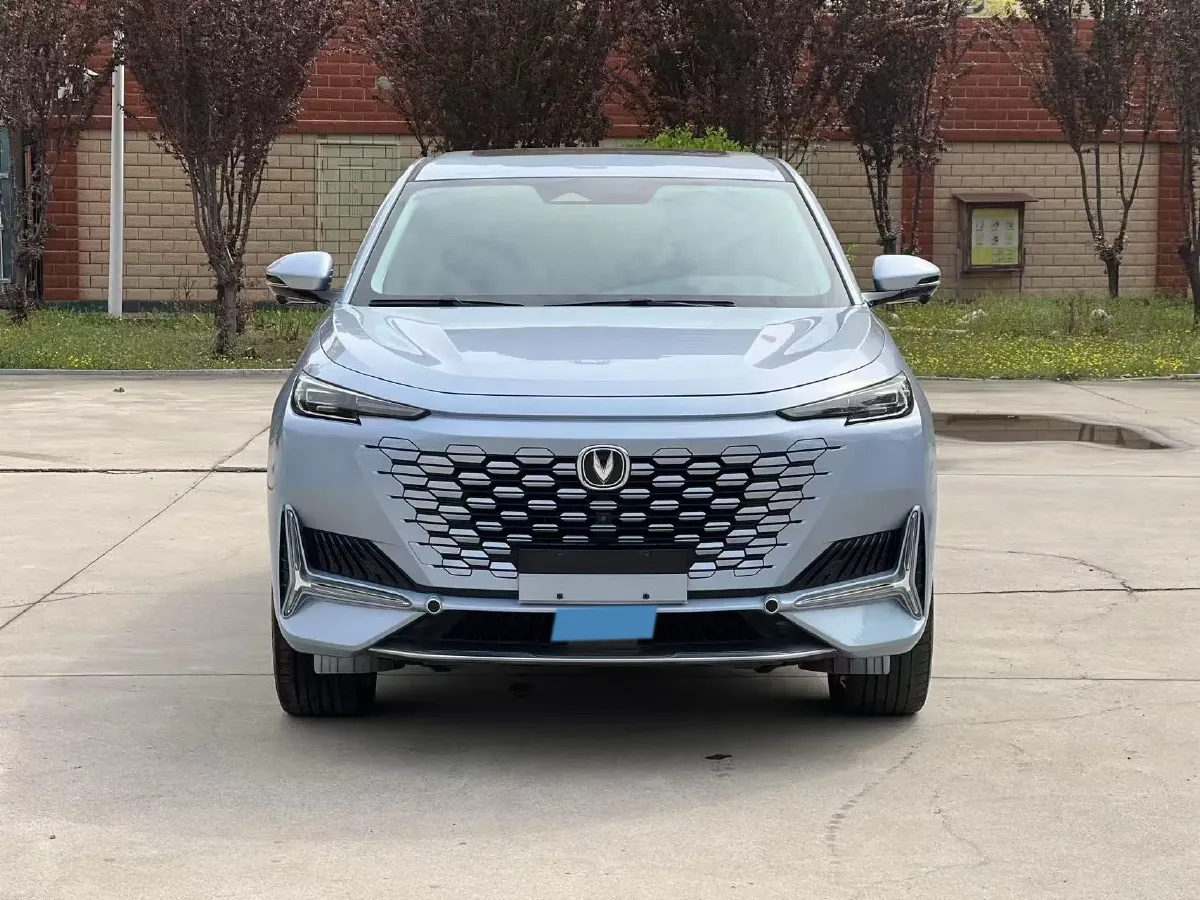 2021 ChangAn UNI-K 2.0T 233HP L4 8AT,autocango,china used car exporter,china ev exporter,chinese used car exporter,chinese used ev exporter