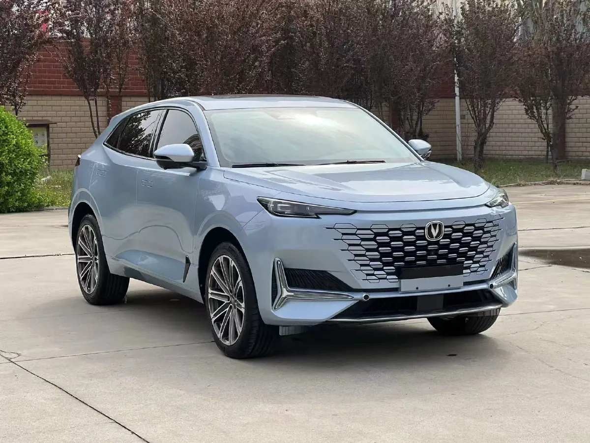 2021 ChangAn UNI-K 2.0T 233HP L4 8AT,autocango,china used car exporter,china ev exporter,chinese used car exporter,chinese used ev exporter