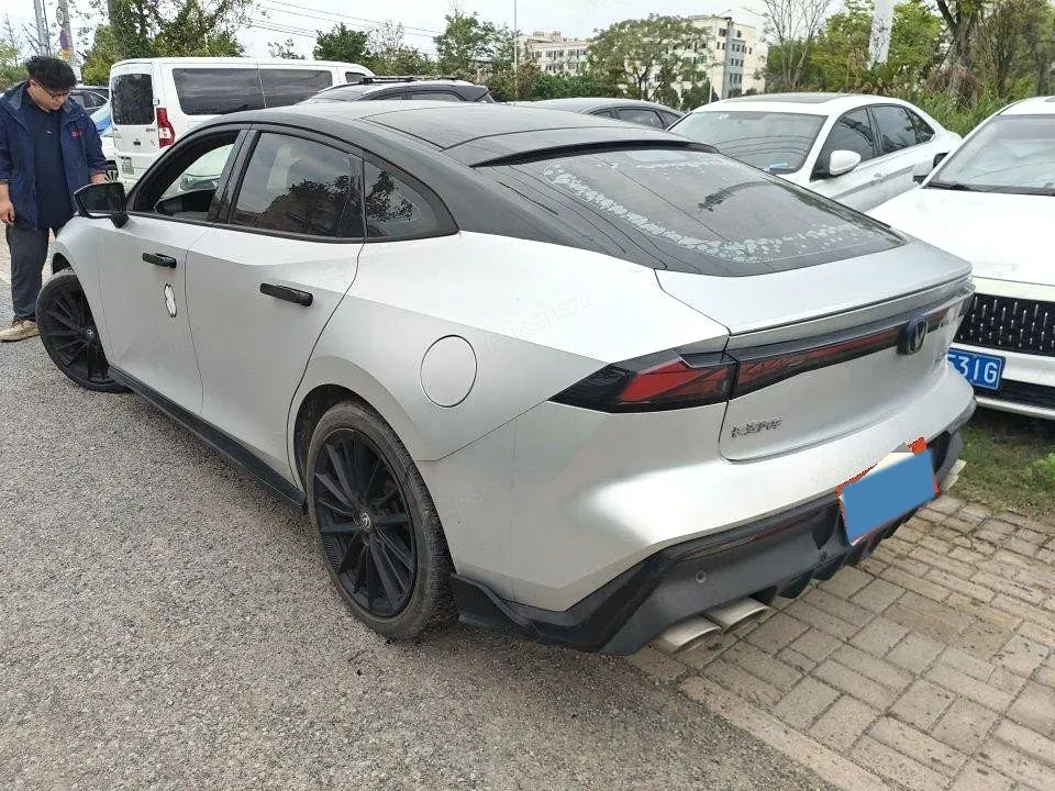 2022 ChangAn UNI-V 1.5T 188HP L4 7DCT,autocango,china used car exporter,china ev exporter,chinese used car exporter,chinese used ev exporter