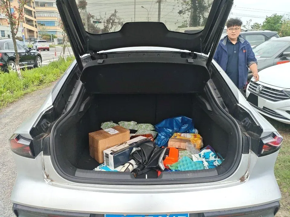 2022 ChangAn UNI-V 1.5T 188HP L4 7DCT,autocango,china used car exporter,china ev exporter,chinese used car exporter,chinese used ev exporter